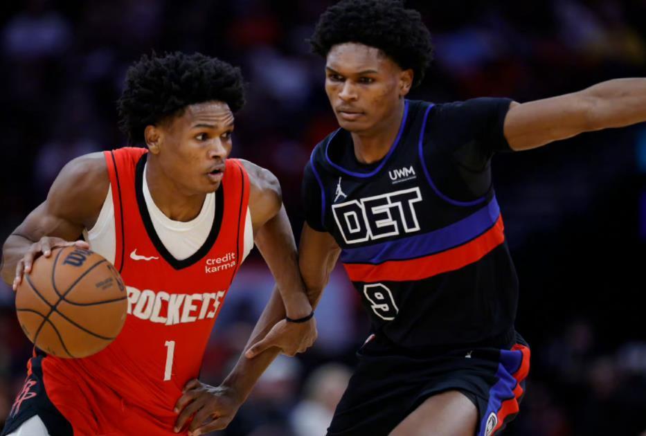 九游体育APP-火箭拒绝签约！3+3控卫转投掘金，两队实力此消彼长，斯通失算了