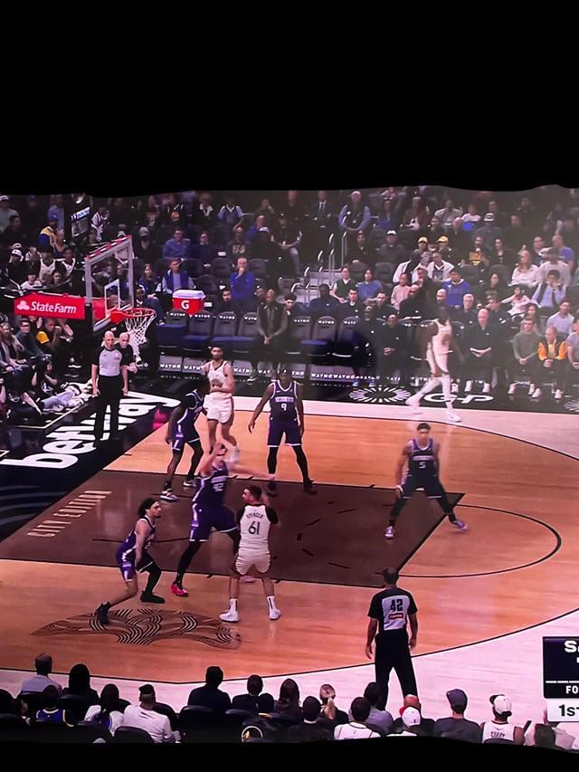 九游体育APP-勇士板凳席7人合计4分，科尔赛后甩锅轮换